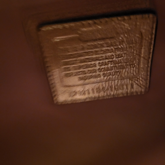 Coach Poppy Shoulder Bag Has One Small Spot - Picture 9 of 12